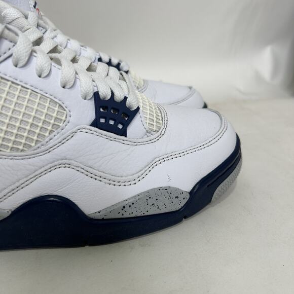Nike Air Jordan Retro 4 “Midnight Navy”